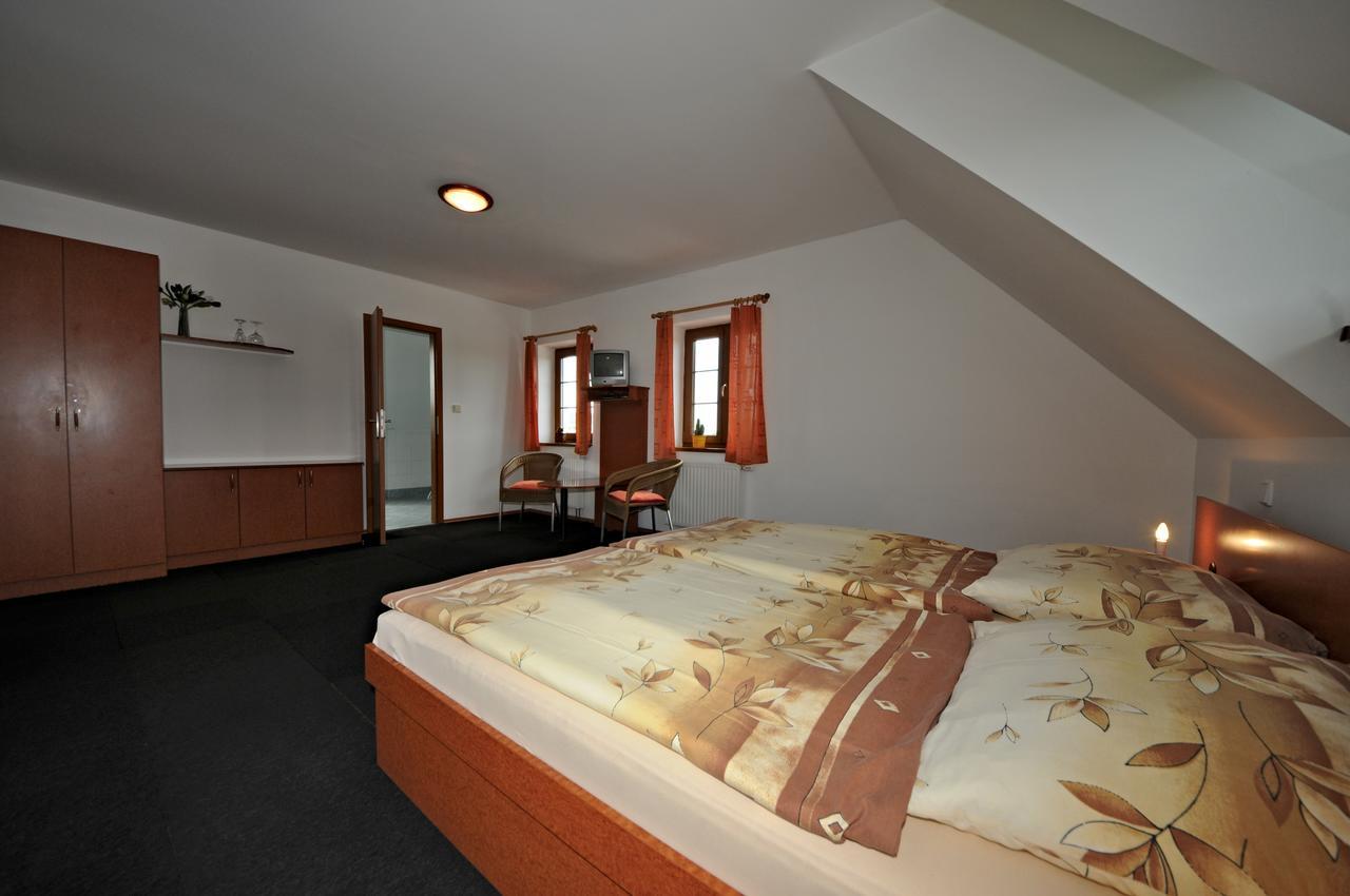 Penzion Praktik Krumlov Přísečná Buitenkant foto
